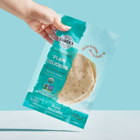 Crunchy Tortilla Chips with Spicy Avocado Dip